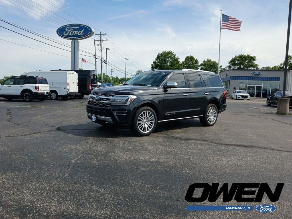 2023 Ford Expedition Platinum in Black — front three-quarter view