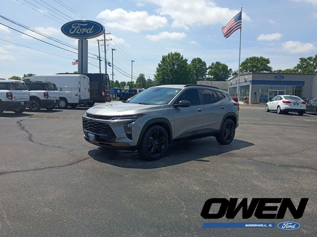 2025 Chevrolet Trax ACTIV in Sterling Gray Metallic — front three-quarter view